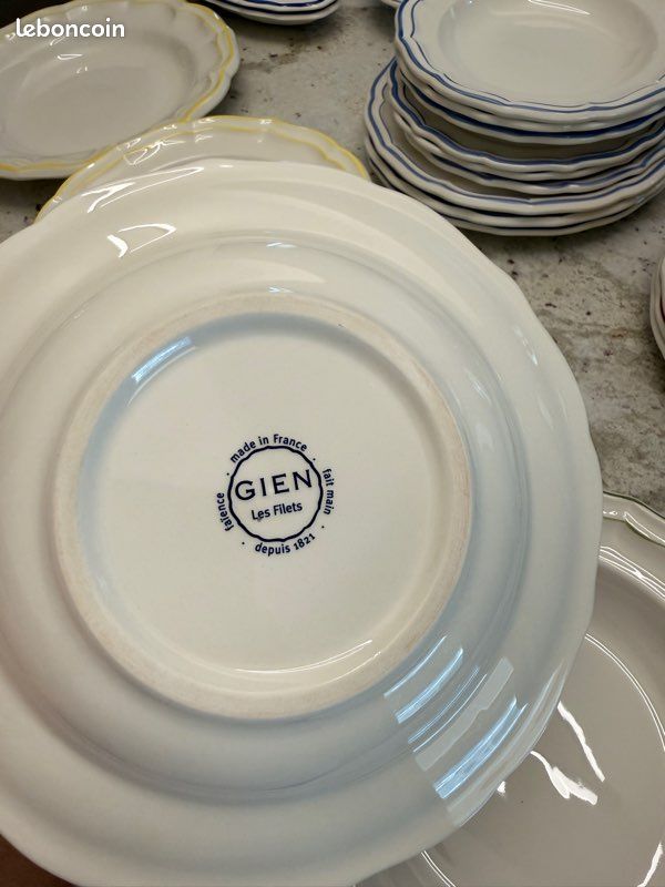 Set pour 12 personnes Gien en faïence (image 2)