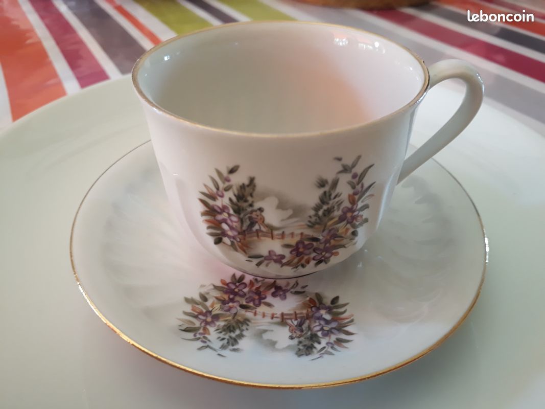 12 tasses à café avec soucoupes + sucrier (image 2)