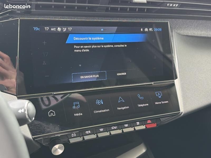 Peugeot 308 1.2 Hybrid 145ch Allure e-DCS6 (image 18)
