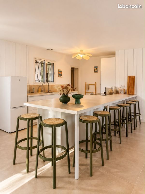 Maison 5 pièces 130 m² · à La Teste-de-Buch · 130 m² · 3 290 €