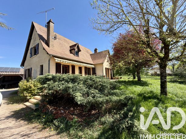 Maison 7 pièces 151 m²