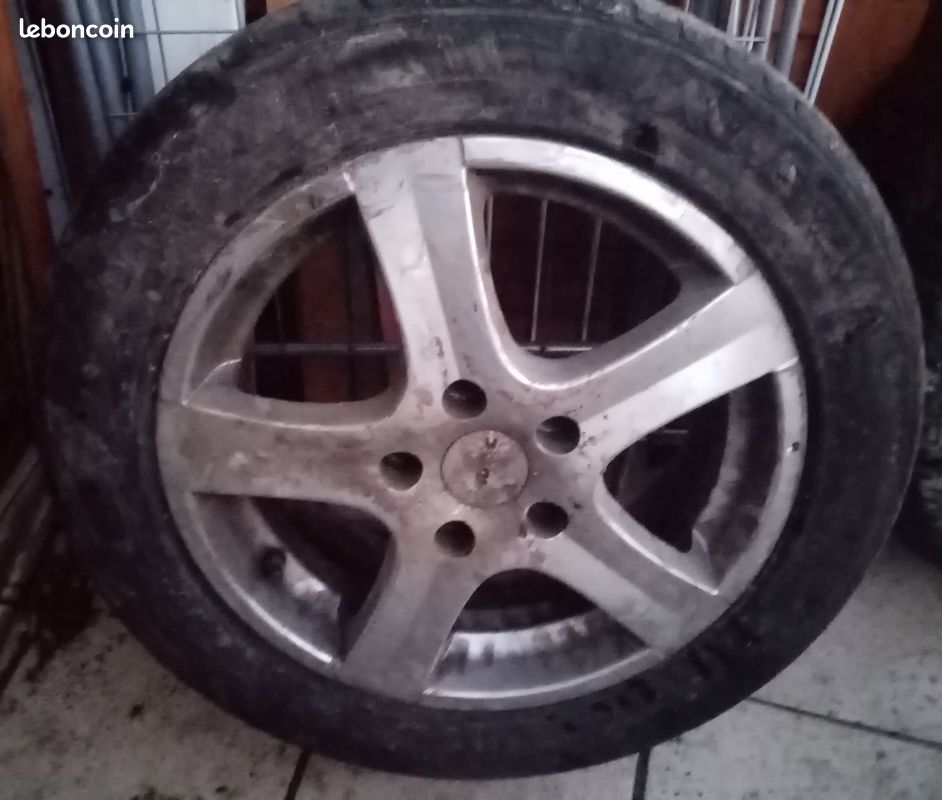Tjs dispo au 26 Juillet 2026 : Lot de 2 roues - 205/55/R16 R16 - Pneu :91V - Jantes aluminium 5 trous - Envoi en Mondial Relay possible (image 4)