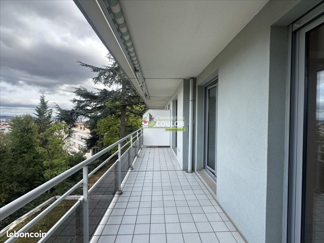 Appartement 3 pièces 75 m² · à Chamalières · 75 m² · 990 €/mois
