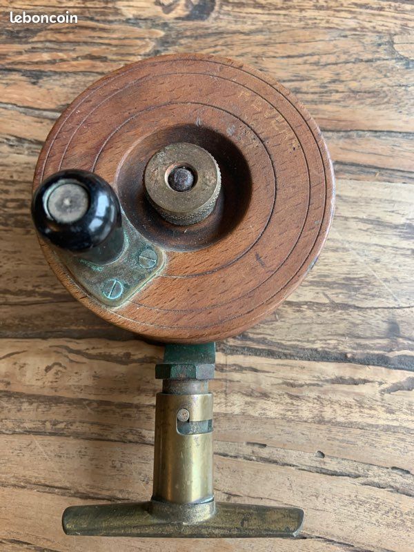 Ancien Moulinet De Peche En Bois À VENDRE! - FR