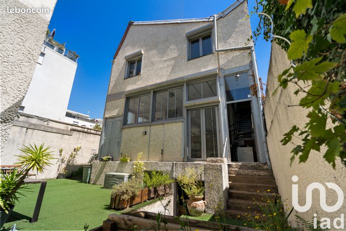 Maison familiale 5 pièces 223 m² — 20