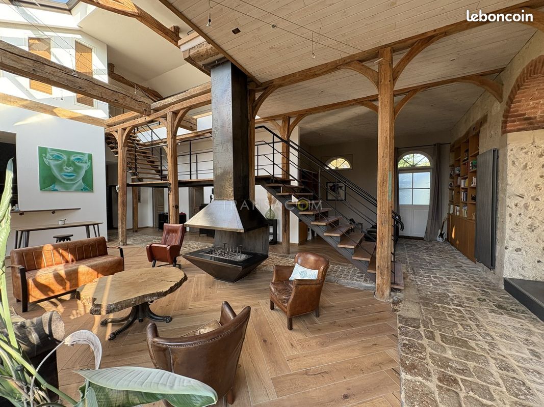 Maison 7 pièces 375 m² · à Vernou-sur-Brenne · 375 m² · 795 000 €