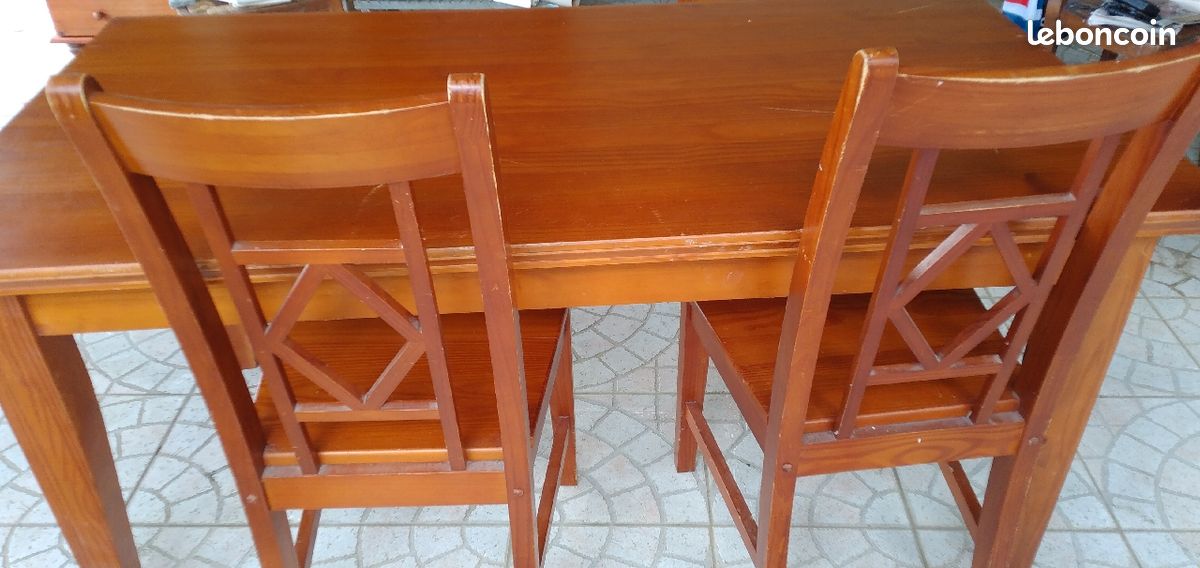 Une Table + 4 chaises (image 2)