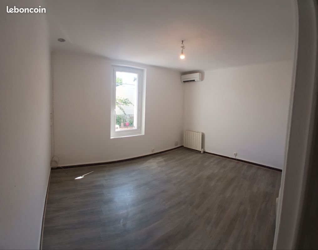 Appartement 1 pièce 32 m² · à Toulon · 32 m² · 570 €