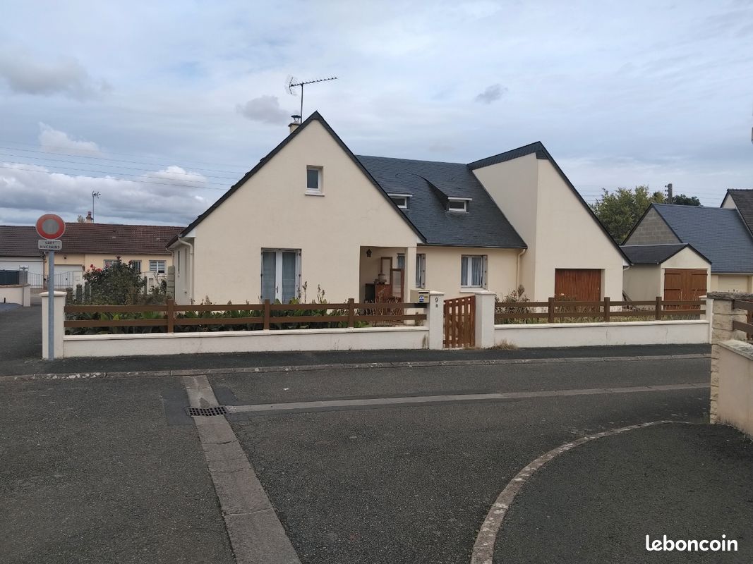 Maison 8 pièces 160 m² · à Beaumont-sur-Sarthe · 160 m² · 232 000 €