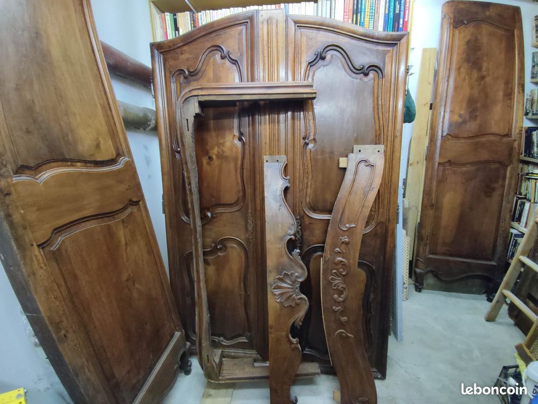 Armoire provençale de mariage (Aix en Provence) en noyer XVIIIème siècle (image 7)