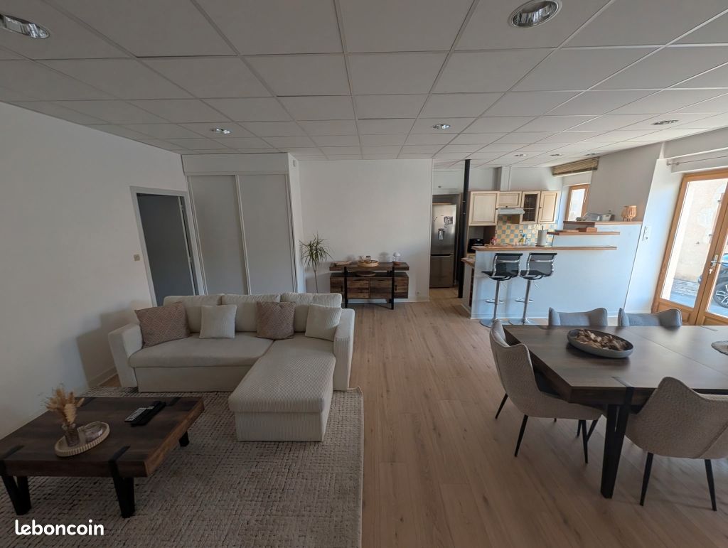 Appartement 2 pièces 70 m² · à Ébreuil · 70 m² · 460 €/mois
