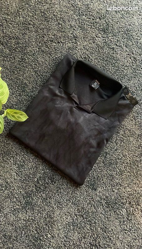 T-shirt à Cole (image 1)