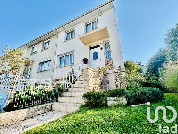 Propriété 5 pièces 100 m²