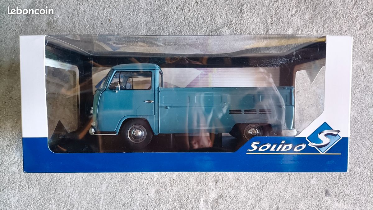 SOLIDO Voiture Combi Volkswagen T2 Pick Up 1968 bleu pétrole 1:18 (image 1)