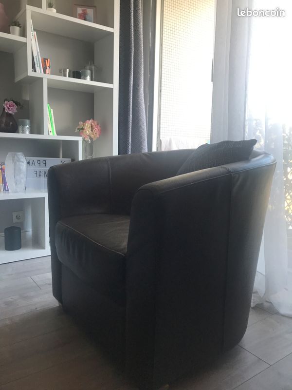 Fauteuil moderne cuir (image 2)
