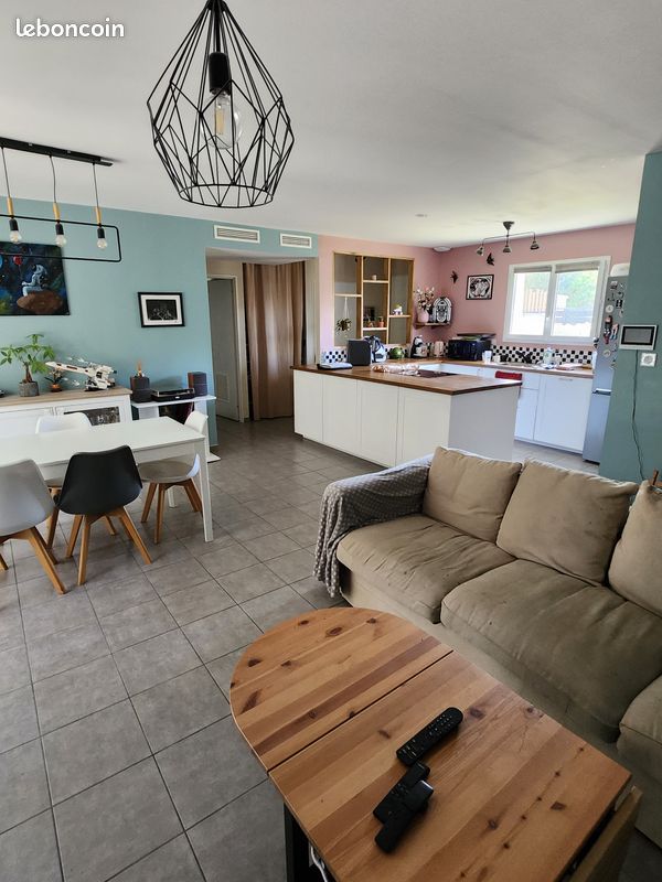Maison 5 pièces 92 m² · à Saint-Quentin-de-Baron · 92 m² · 245 000 €