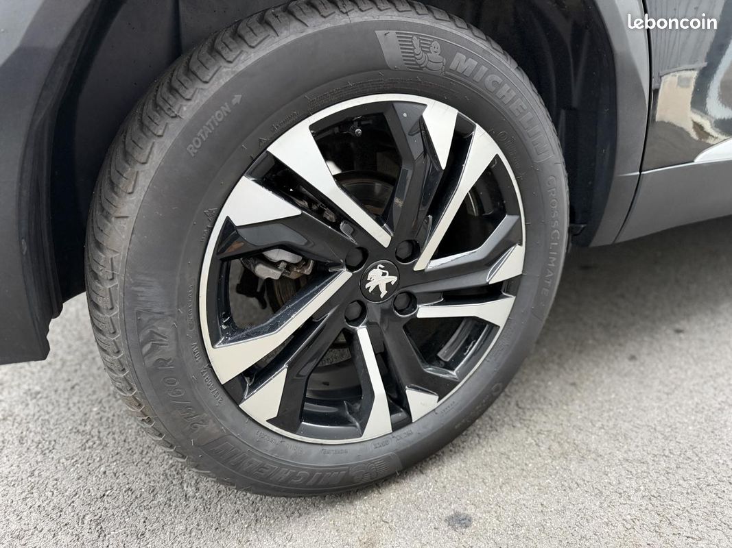PEUGEOT 2008 1.2i PT S&S 130 Roadtrip (image 39)