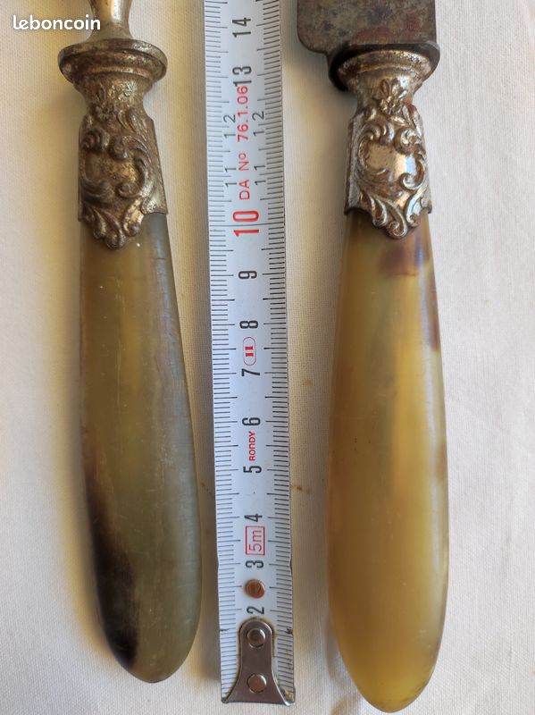 Couteau et fourchette service ancien manche corne Grissolange Pouzet (image 1)