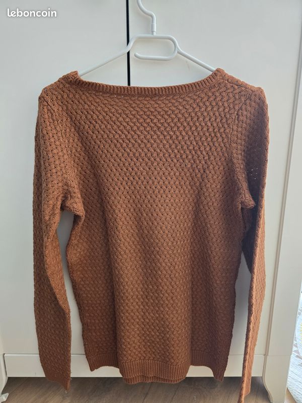 Pull marron (image 2)