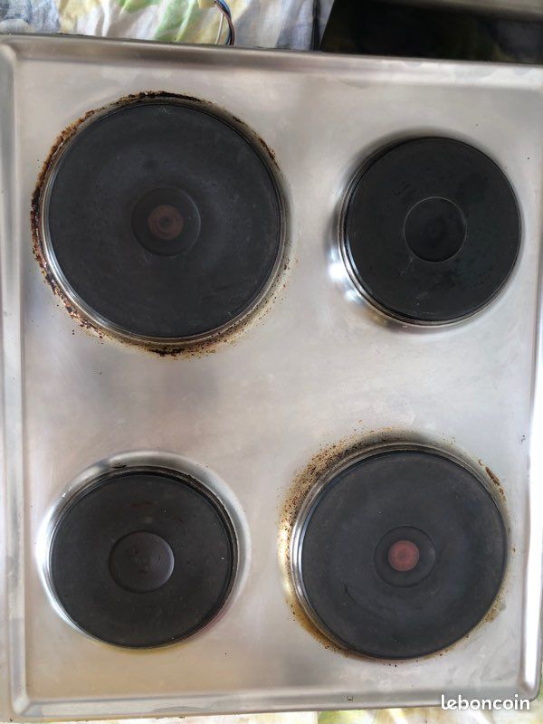 Four,hotte,plaque (image 2)