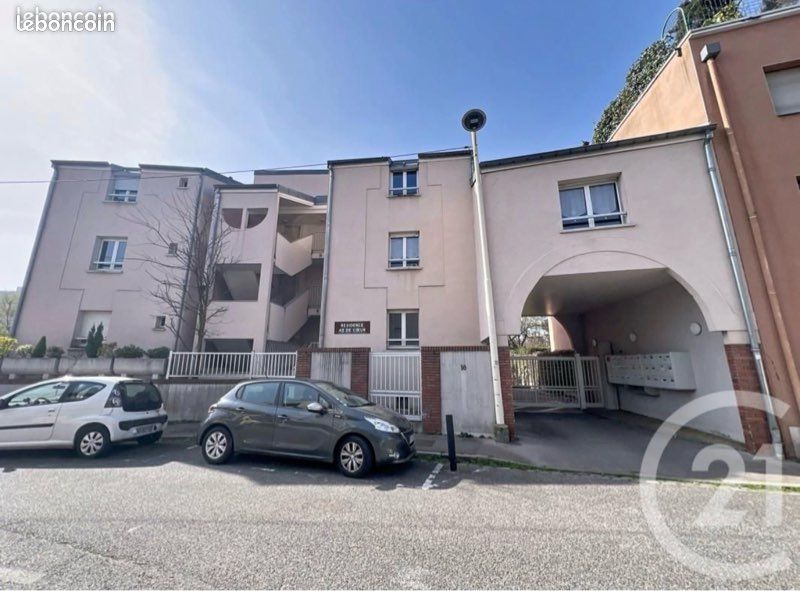 Box / Garage · à Nancy · 70 €/mois