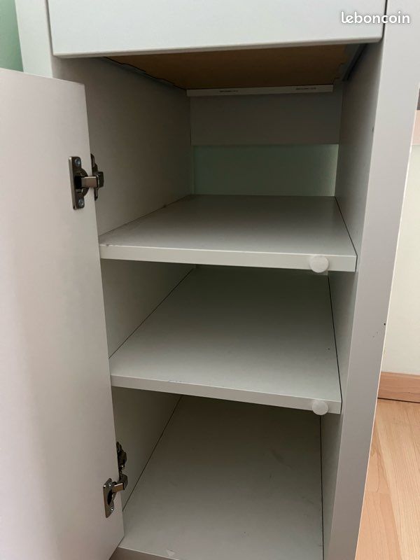 Bureau Ikea (image 2)