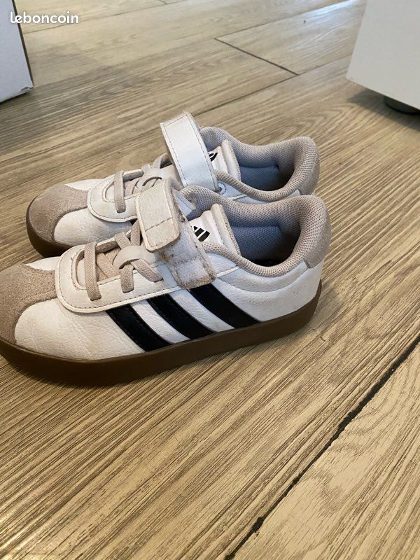 Basket adidas (image 1)