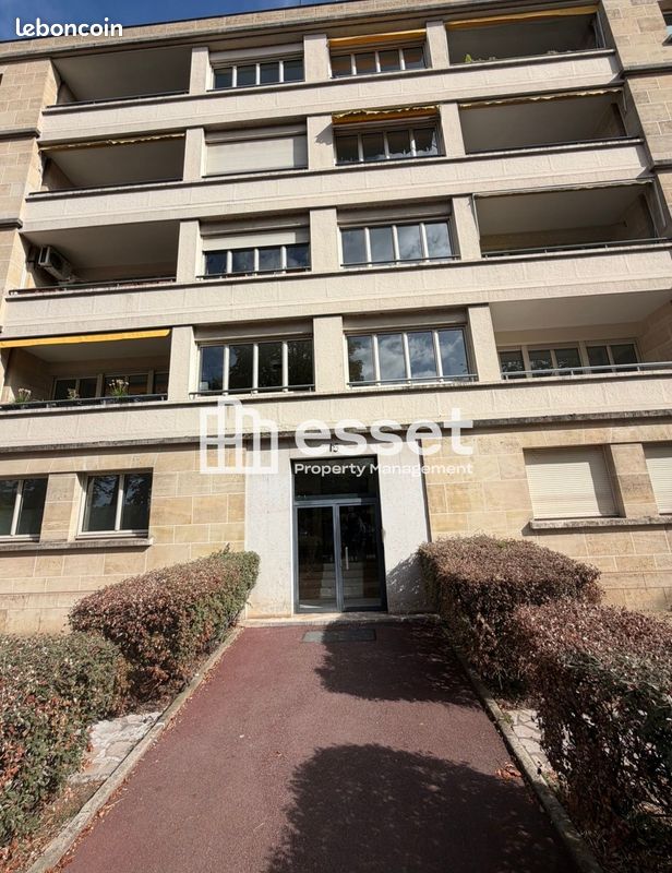 Appartement 7 pièces 144 m² · à Neuilly-sur-Seine · 144 m² · 4 200 €/mois