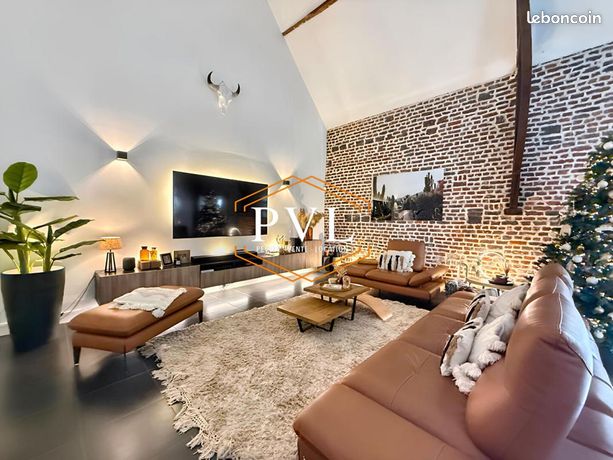 Maison 7 pièces 260 m²