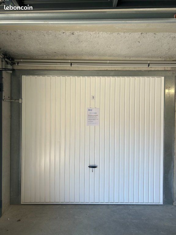 Parking 14 m² · à Saint-Chaffrey · 14 m² · 26 575 €