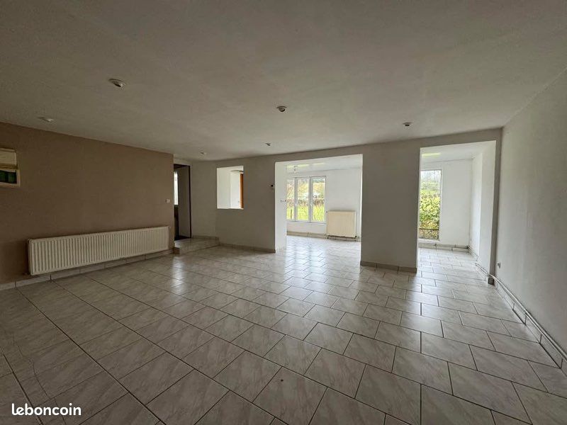 Appartement 3 pièces 80 m² · à Étrœungt · 80 m² · 505 €/mois