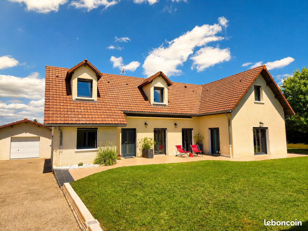 Maison 5 pièces 157 m² · à Villette-d'Anthon · 157 m² · 478 000 €