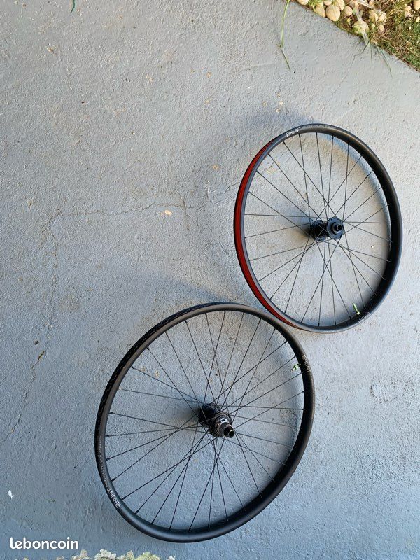 Roues Hunt Enduro Wide v2 27.5” (image 1)