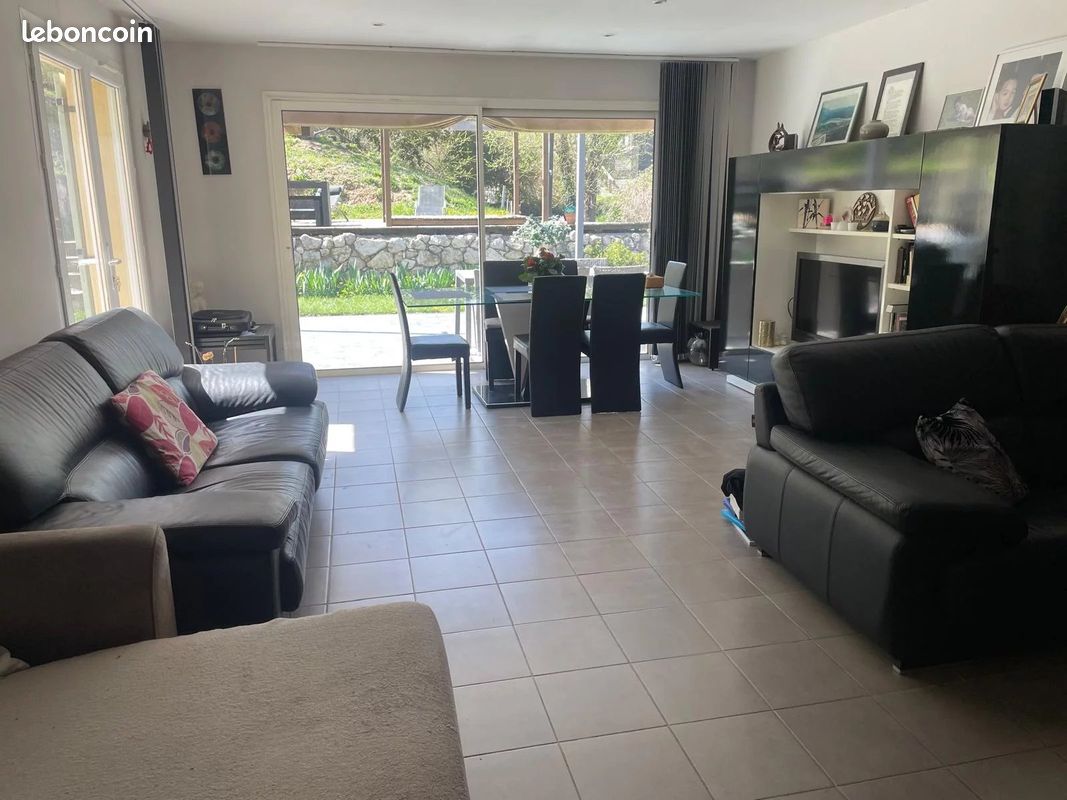 Maison 4 pièces 110 m² · à Levens · 110 m² · 2 135 €/mois