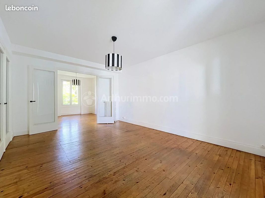 Appartement 3 pièces 70 m² · à Clermont-Ferrand · 70 m² · 155 000 €