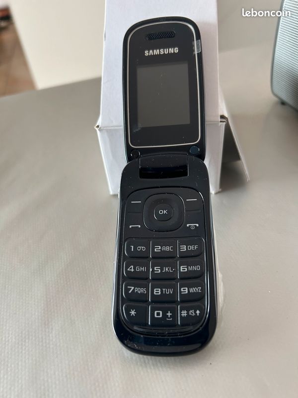 Téléphone portable GSM (image 6)