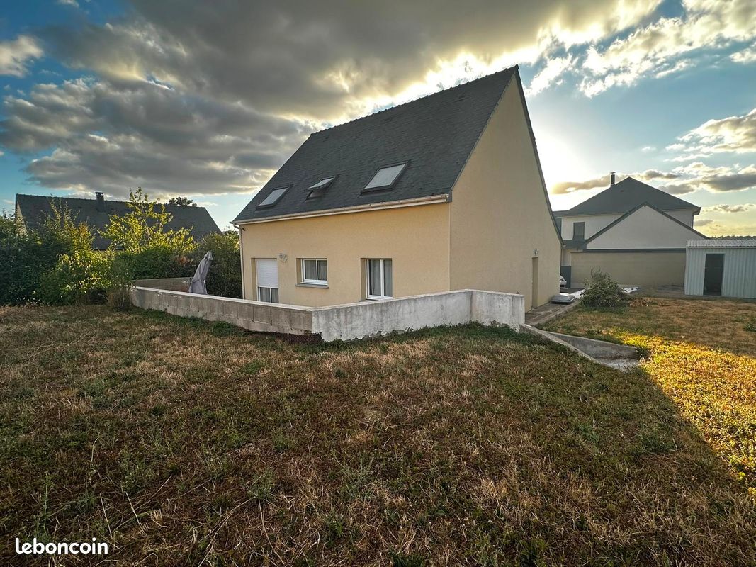 Maison 6 pièces 109 m² · à Forcé · 109 m² · 238 000 €