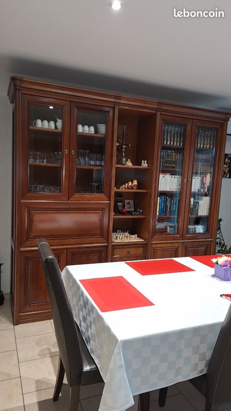 Vends buffet en merisier trés propre (image 1)