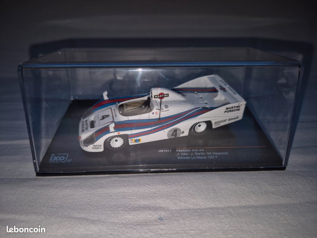 Lot voitures miniatures de collection 1/43 porsche 936 le man anciennes solido - Collection