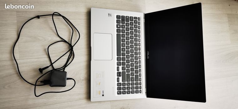 PC Portable ASUS VivoBook Core I7-1065G7 - 16Go RAM, SSD 512Go, Win11 - Occasion