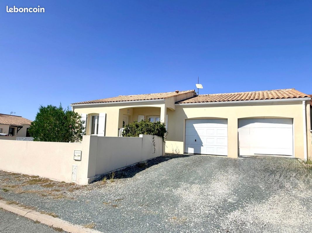 Maison 4 pièces 128 m² · à Saint-Savinien · 128 m² · 252 000 €