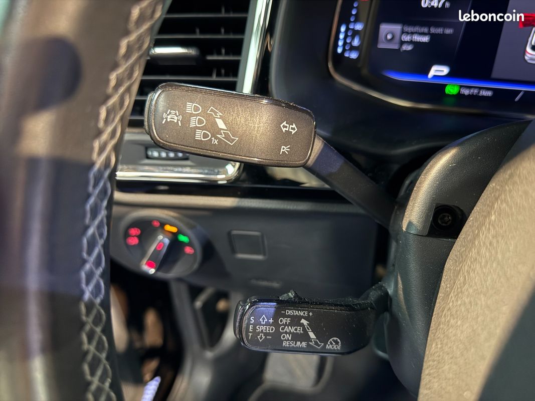 SEAT ATECA 1.4 TSI 150 ch 4Drive XCELLENCE / SUIVI COMPLET SEAT / TOIT OUVRANT /CAMÉRA 360° / CARPLAY / HAYON (image 18)