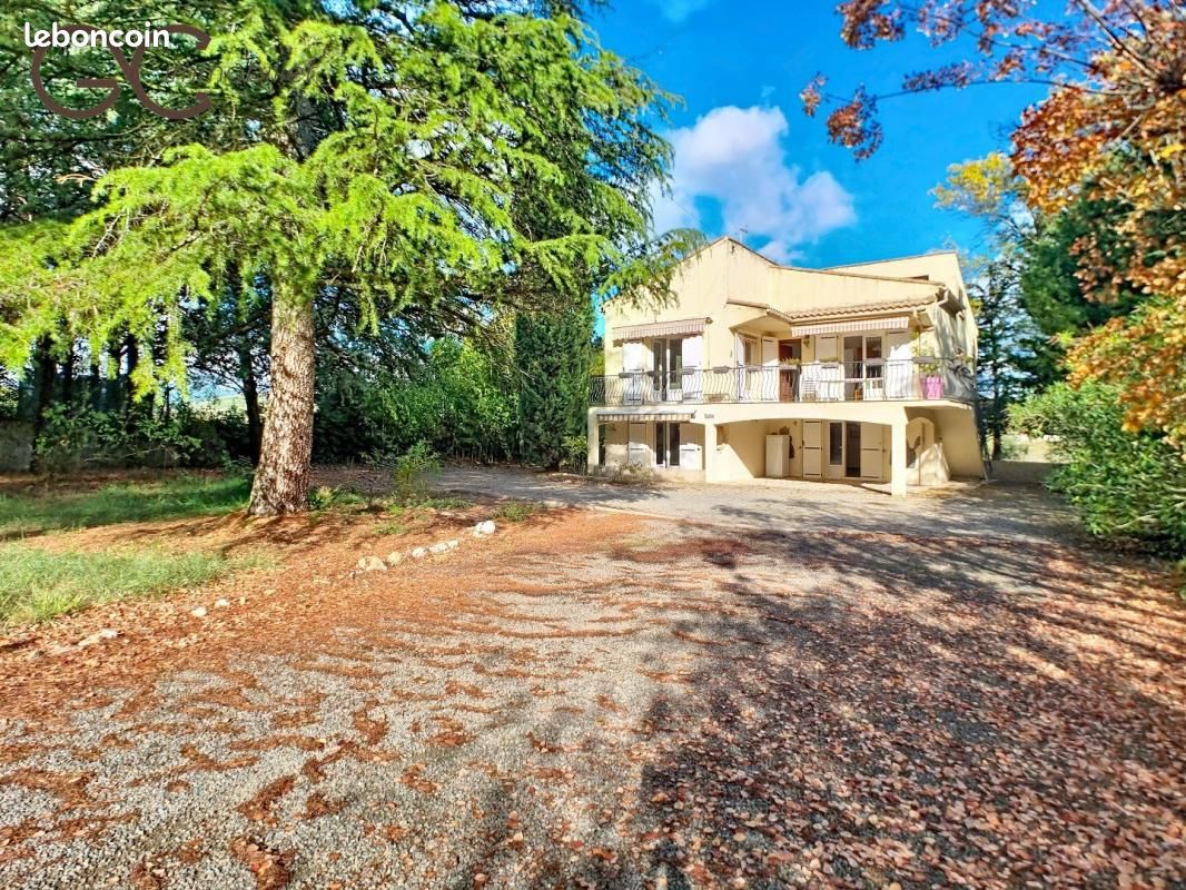 Maison 7 pièces 185 m² · à Cessenon-sur-Orb · 185 m² · 305 000 €