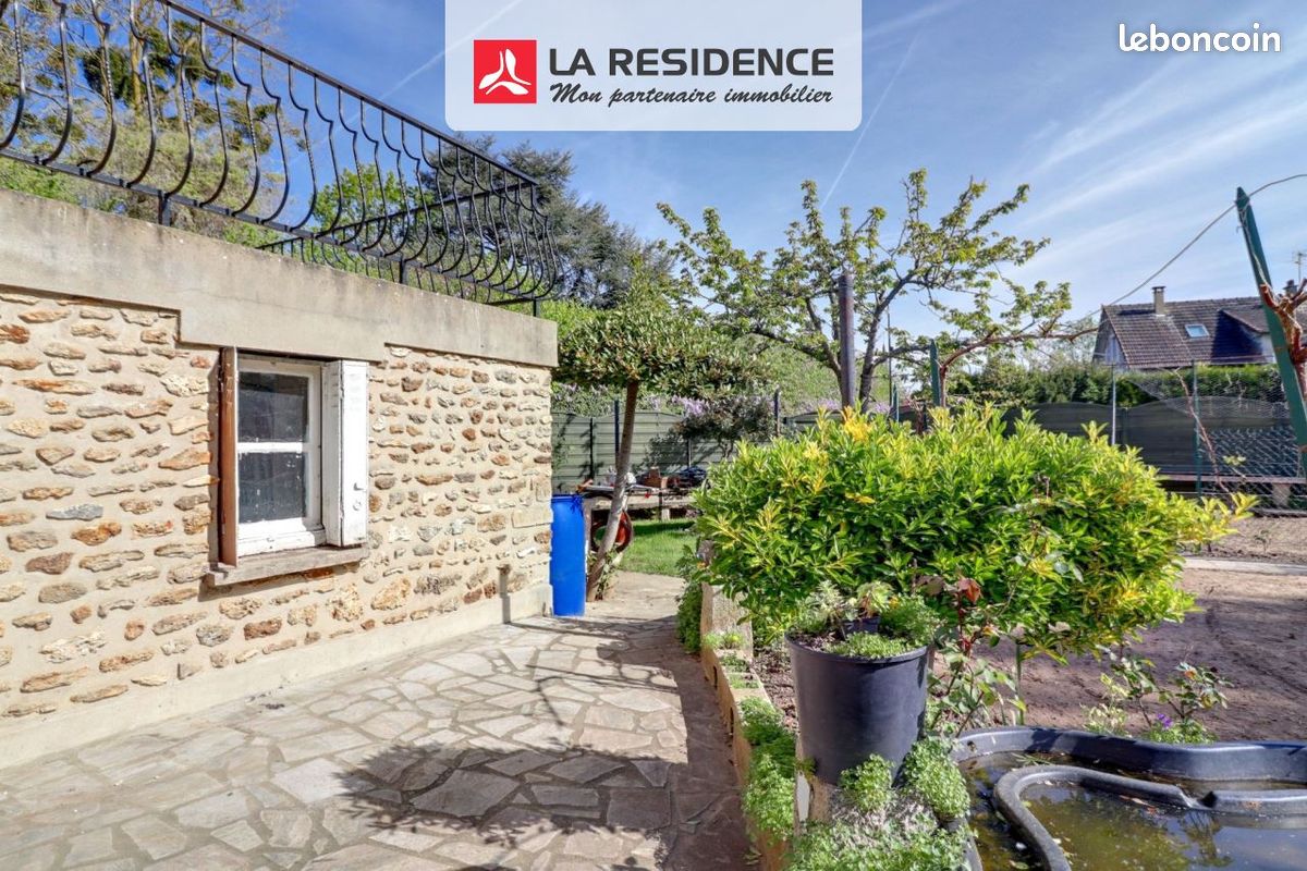 Maison 7 pièces 170 m² · à Méré · 170 m² · 498 750 €