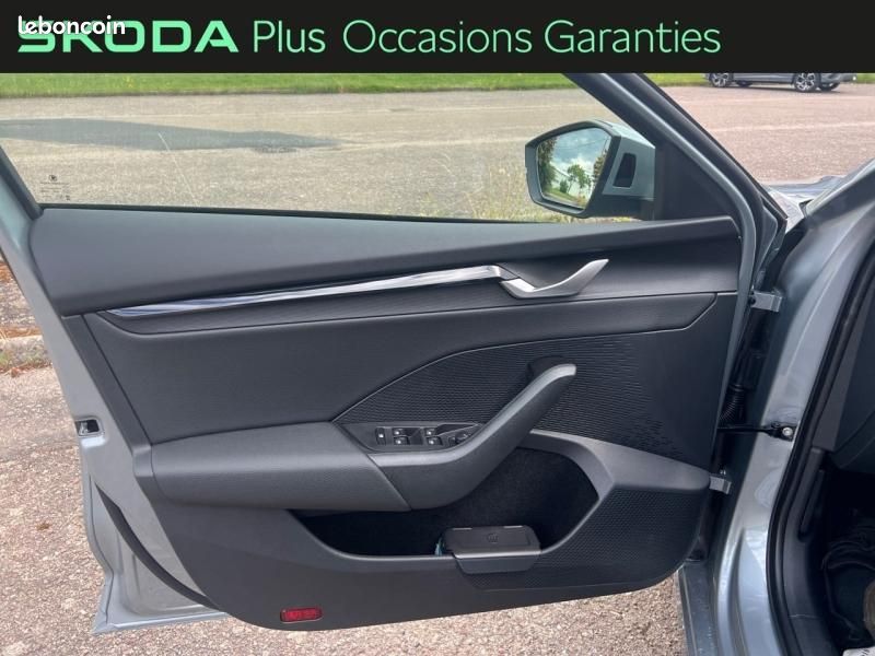 Skoda Octavia Combi 2.0 TDI SCR 150ch Selection DSG7 (image 20)