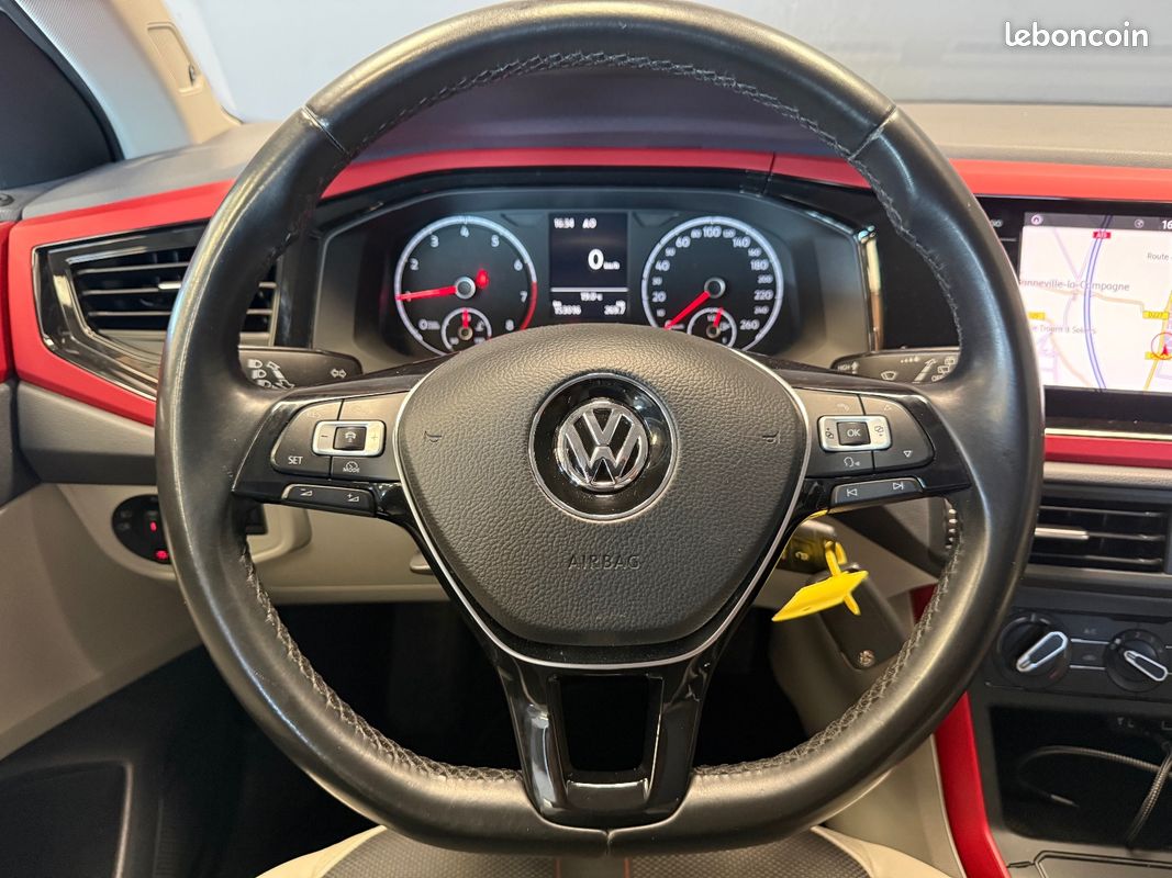 VOLKSWAGEN POLO 1.0 TSI 95 CH SS First Edition BEATS AUDIO (image 12)