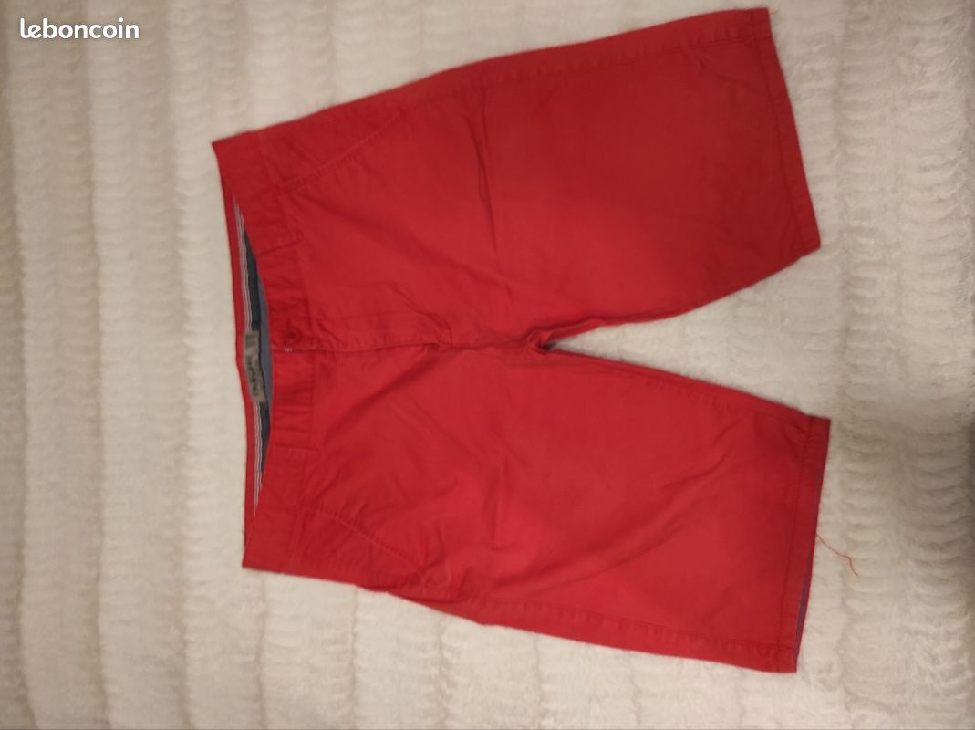 Short rouge chisnbal (image 1)