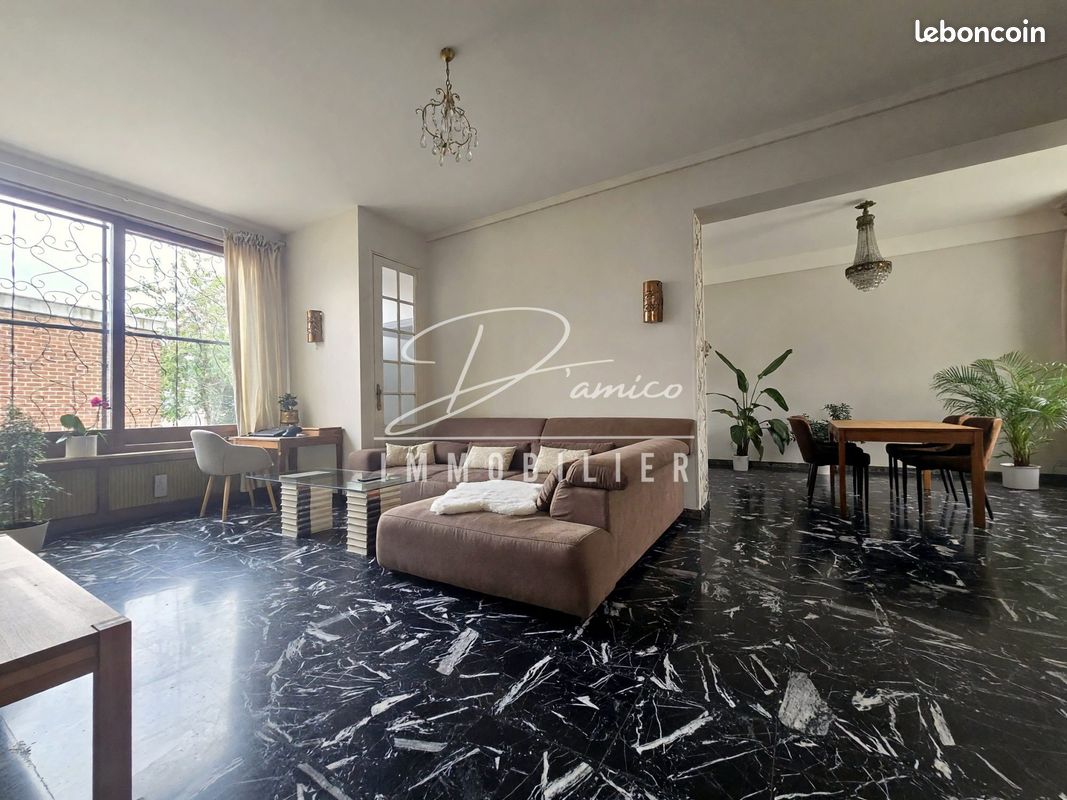 Maison 8 pièces 178 m² · à Neuville-sur-Escaut · 178 m² · 179 500 €