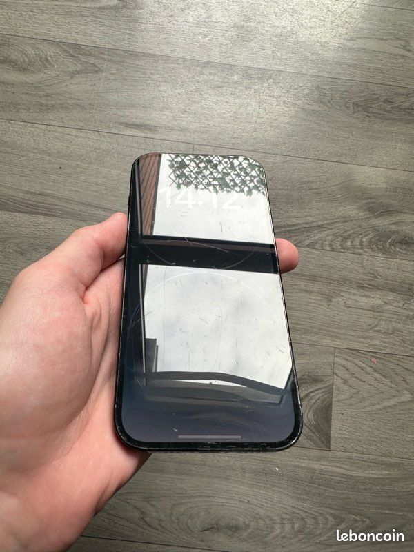 IPhone 14 Pro 128Go – Noir Débloqué – État Correct (occasion)