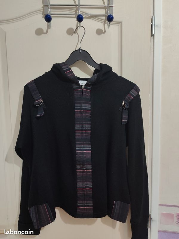 Gilet femme Armand Thiery taille (42) Vêtements